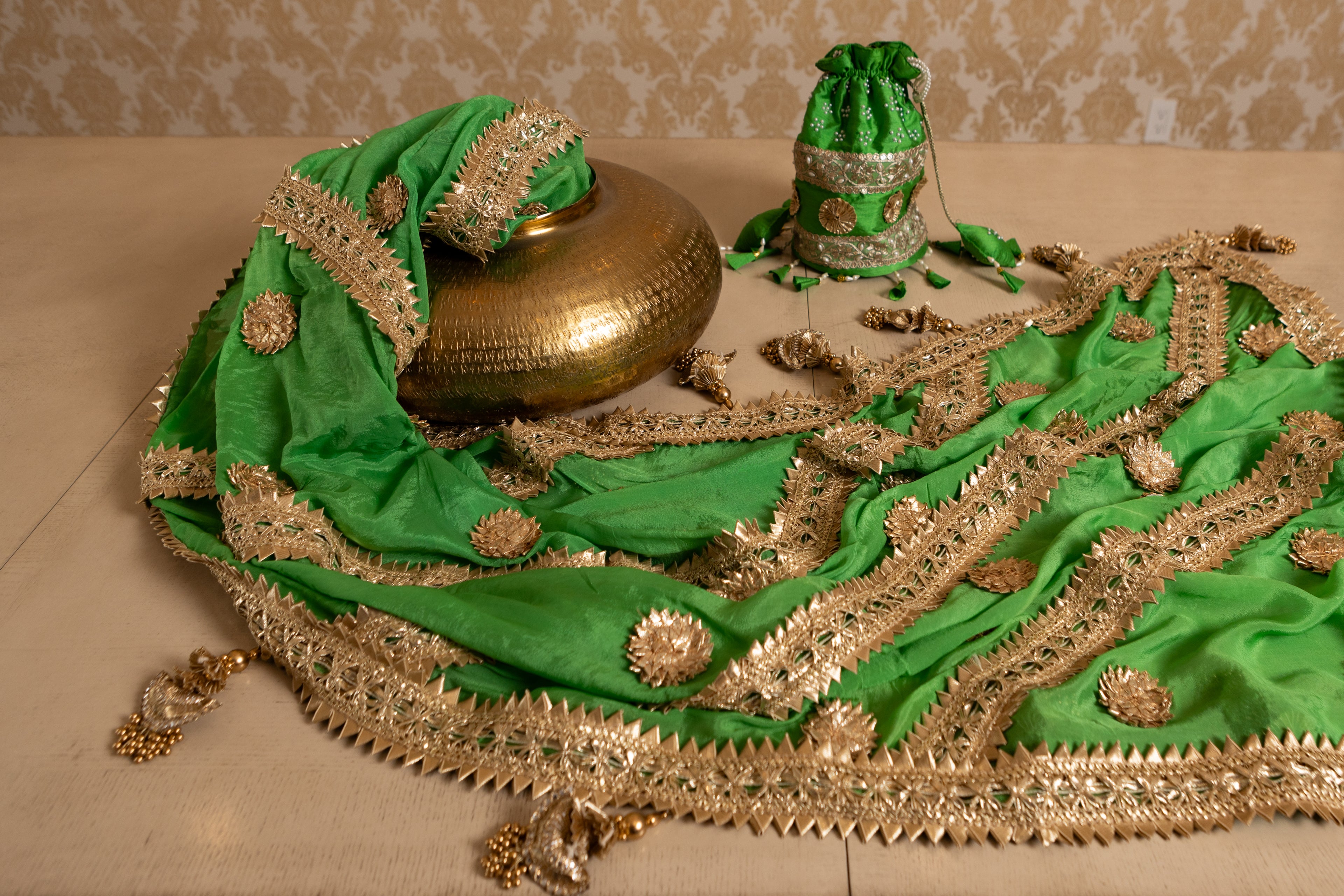 Ranisha Drapes – The Queen’s Whisper