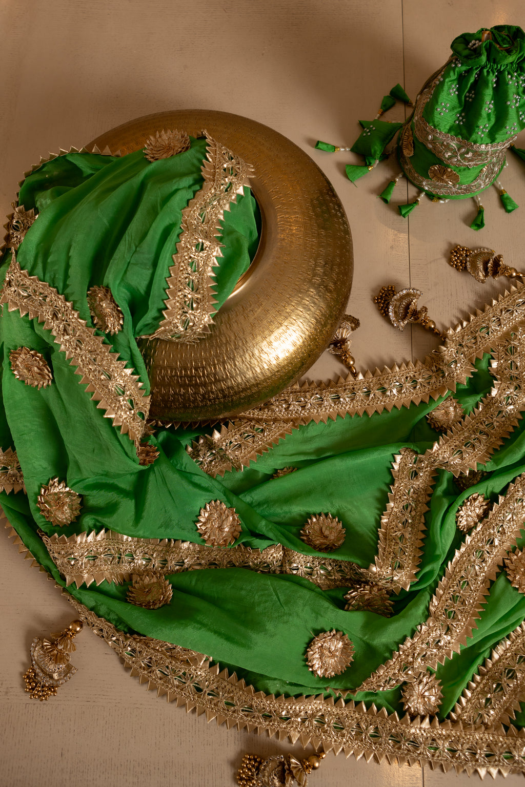 Ranisha Drapes – The Queen’s Whisper