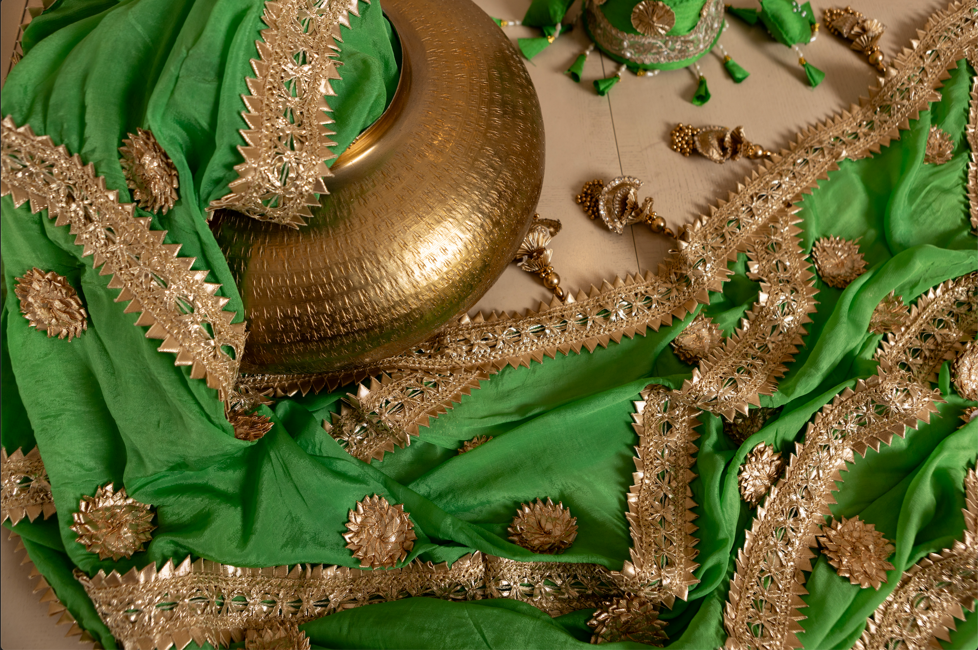 Ranisha Drapes – The Queen’s Whisper