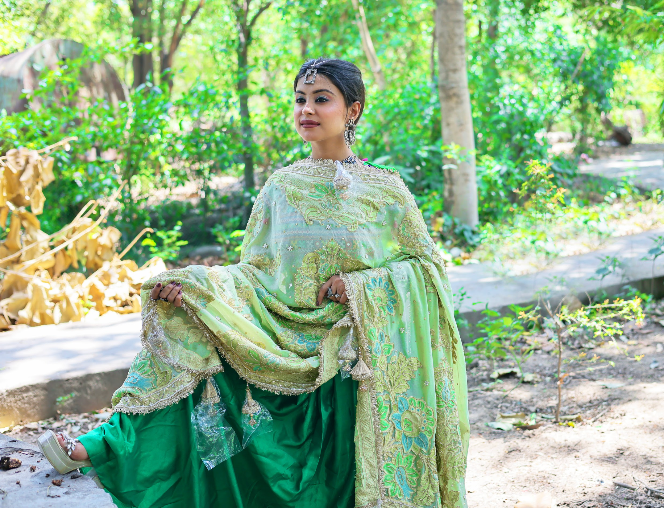 (SOLD) Gulaabkari – Art of Roses, sounds delicate and royal